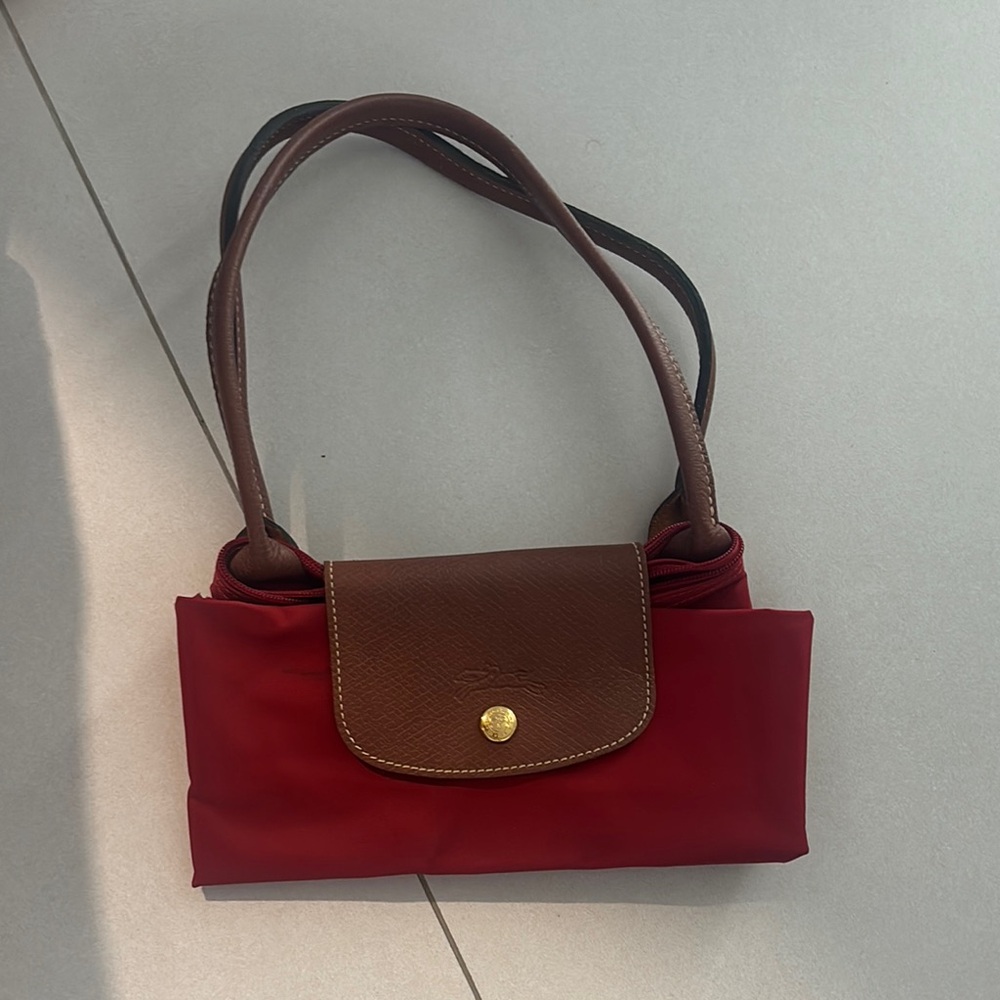 Longchamp Red and Brown Shoulder Bag with Elegant Design